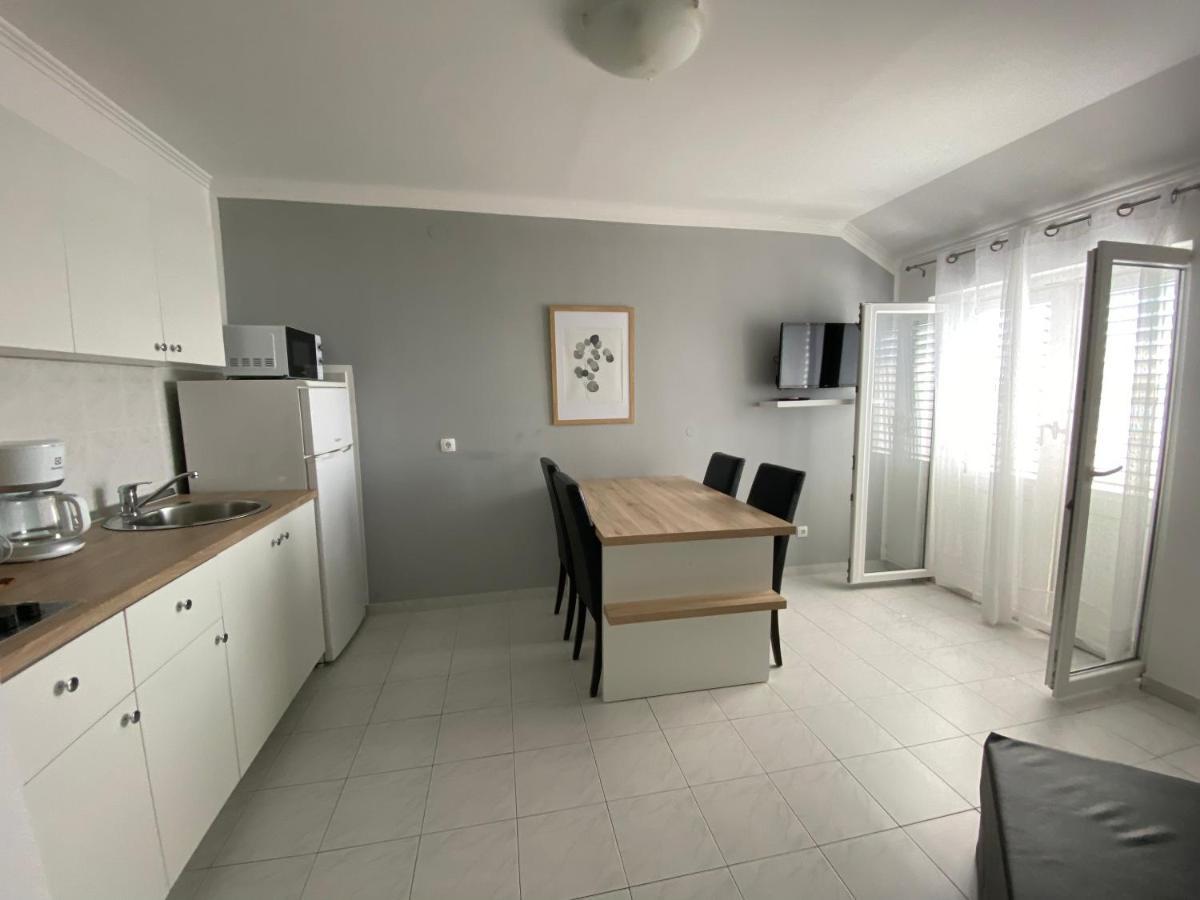 Appartement Emanuela 2 à Novalja Extérieur photo